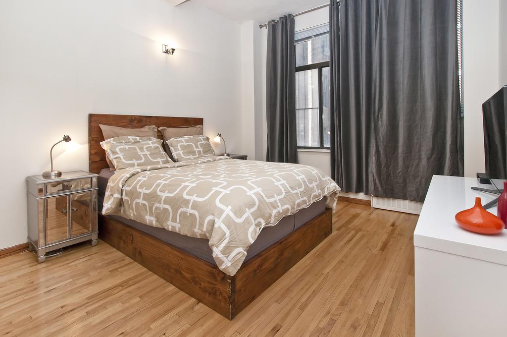 Luxury Apartments Next To Times Square New York City Room photo