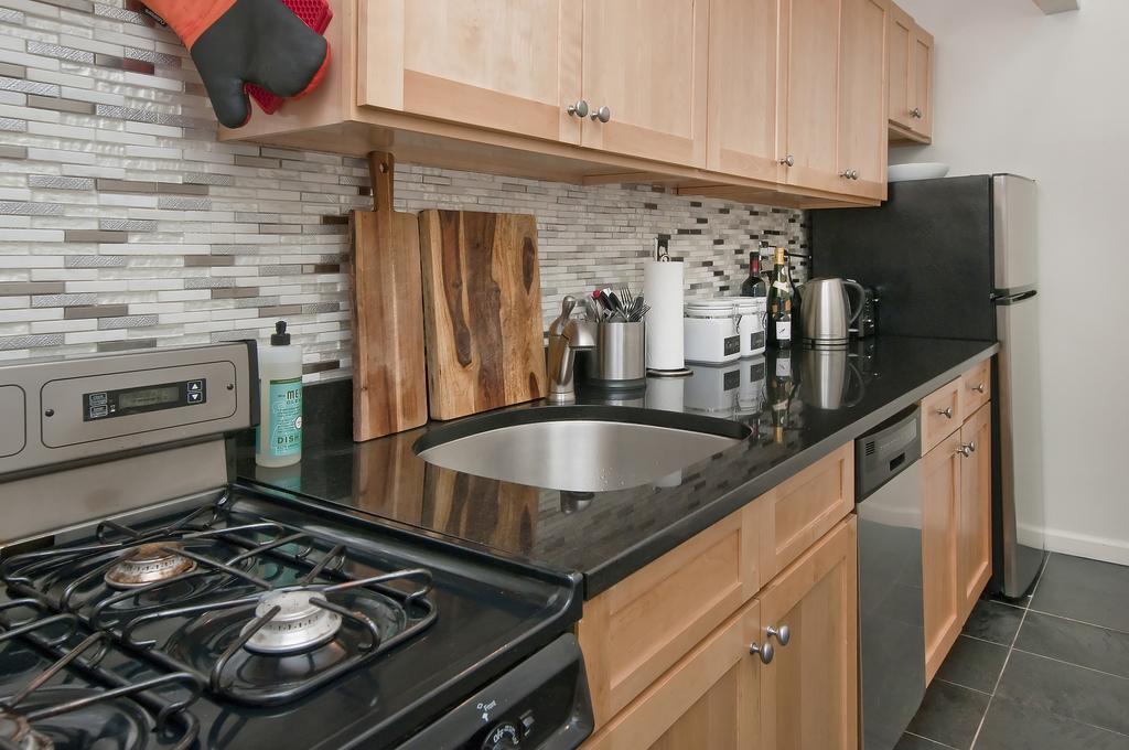 Luxury Apartments Next To Times Square New York City Room photo